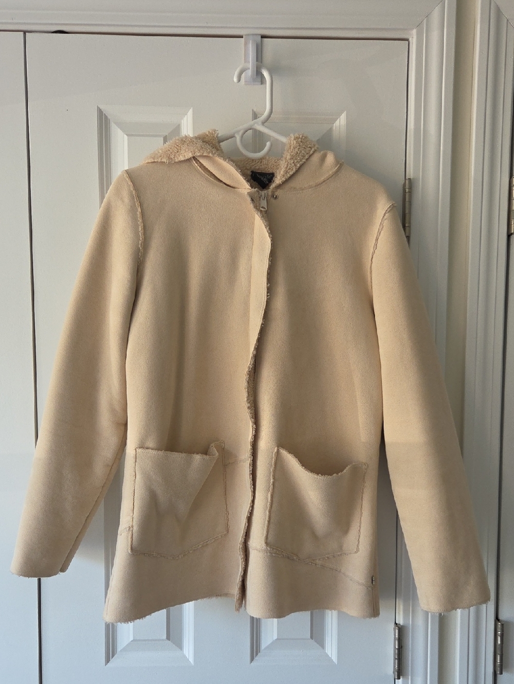 Women’s Cream Hooded Shearling Maternity Jacket